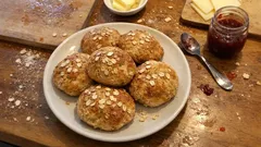 Kylmäkohotetut kaurasämpylät – sekoita illalla, paista aamulla