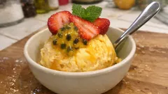 Passionhedelmäparfait – kermainen ja raikkaan kirpeä jälkiruoka, joka onnistuu aina